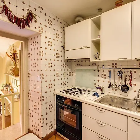 Your Trastevere Apartment- Welcome Home! Apartment